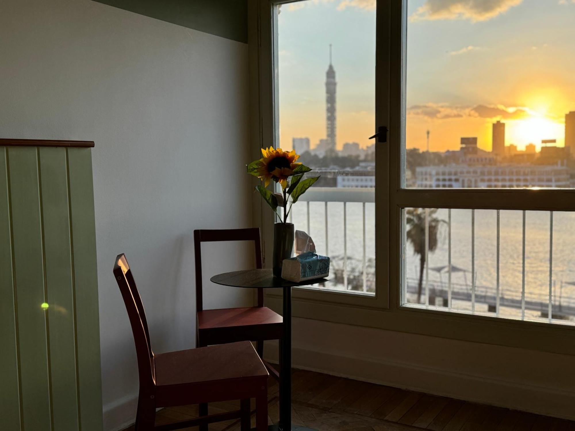 Nile View Luxury Apartment *